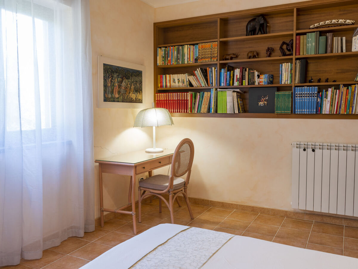 Villa Bougainvillea – 8 chambres, piscine et vue lac - Photo 16
