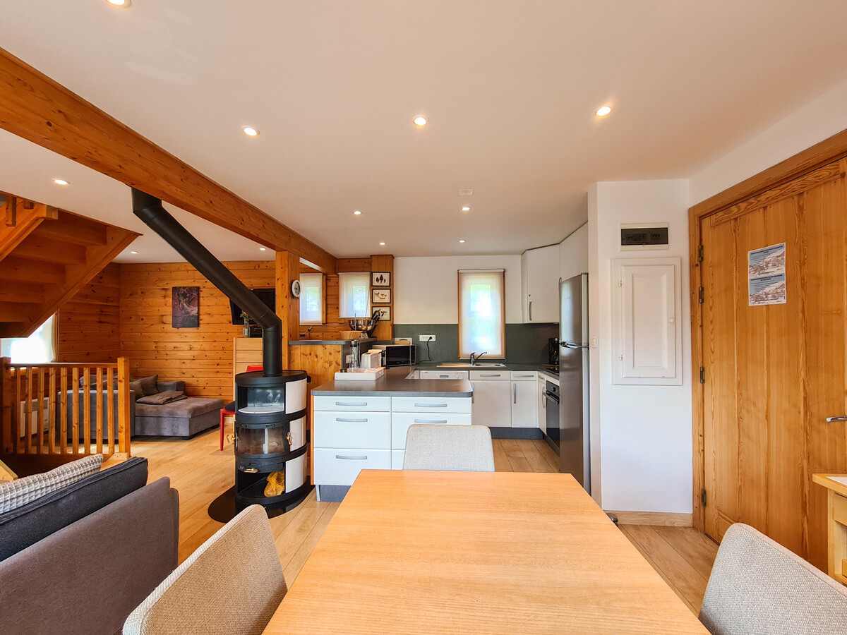 Chalet 80 m² à Flaine avec poêle scandinave et garage - Photo 3