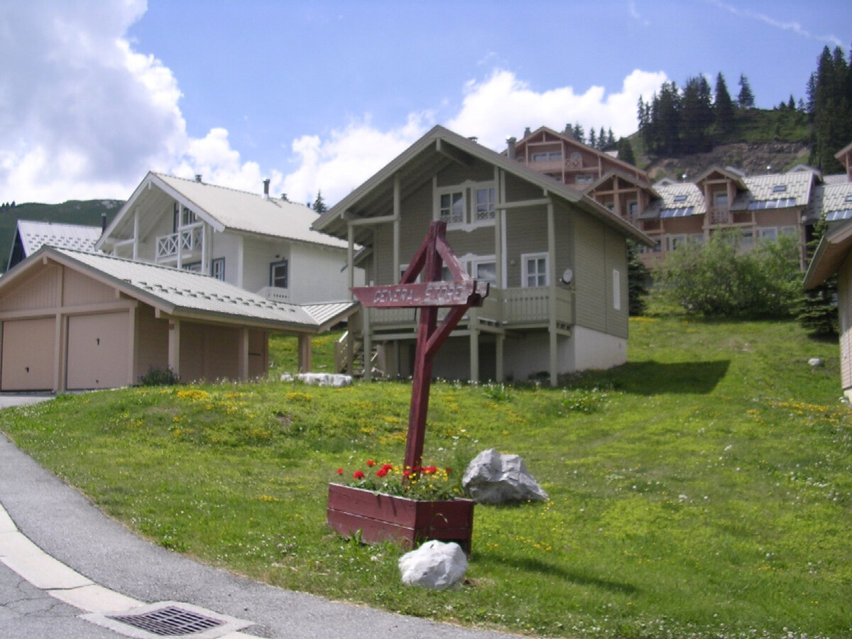 Chalet 80 m² à Flaine avec poêle scandinave et garage - Photo 24