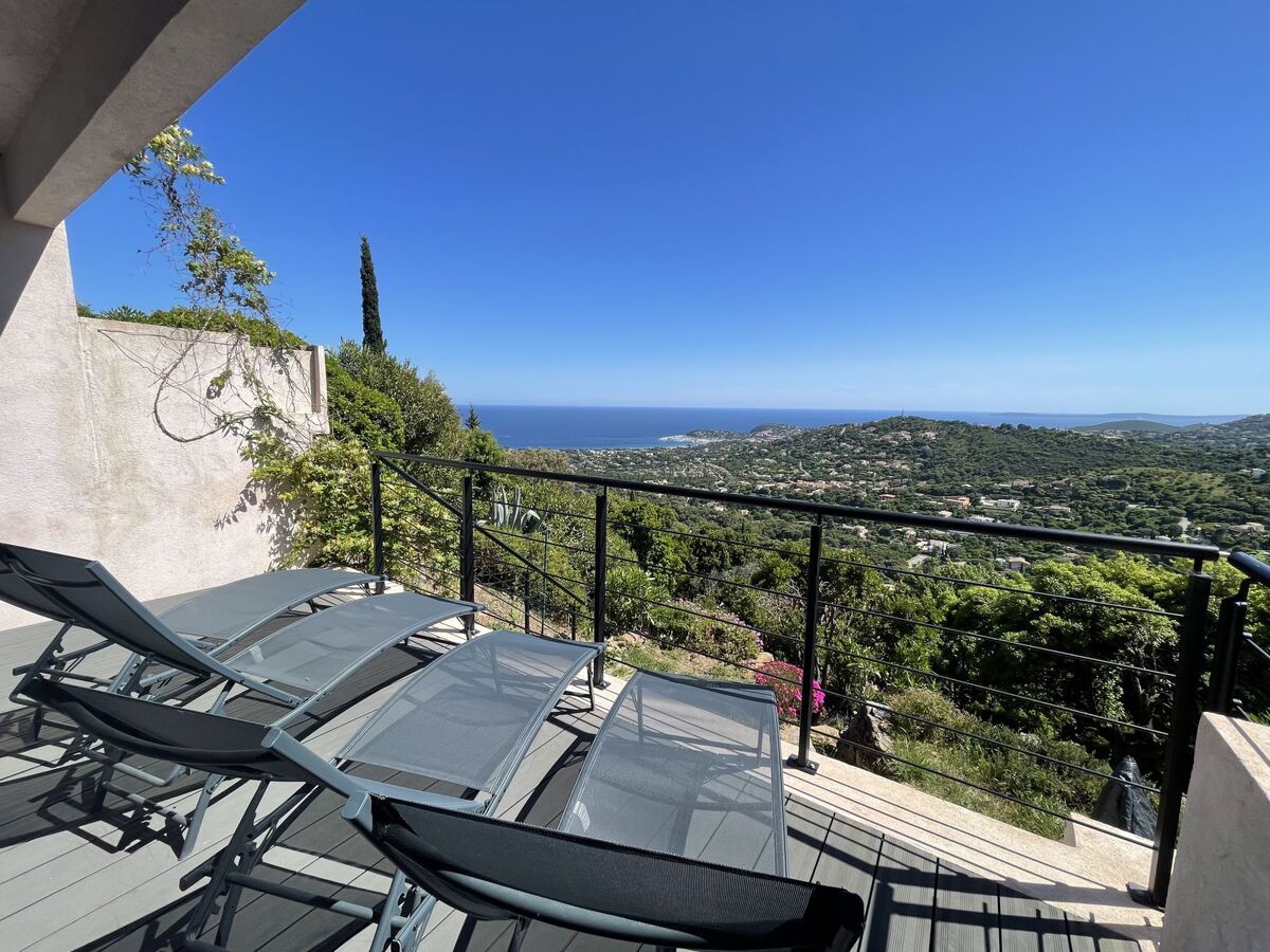 Les Terrasses de L'Eau Blanche, maison Cavalaire - Photo 1