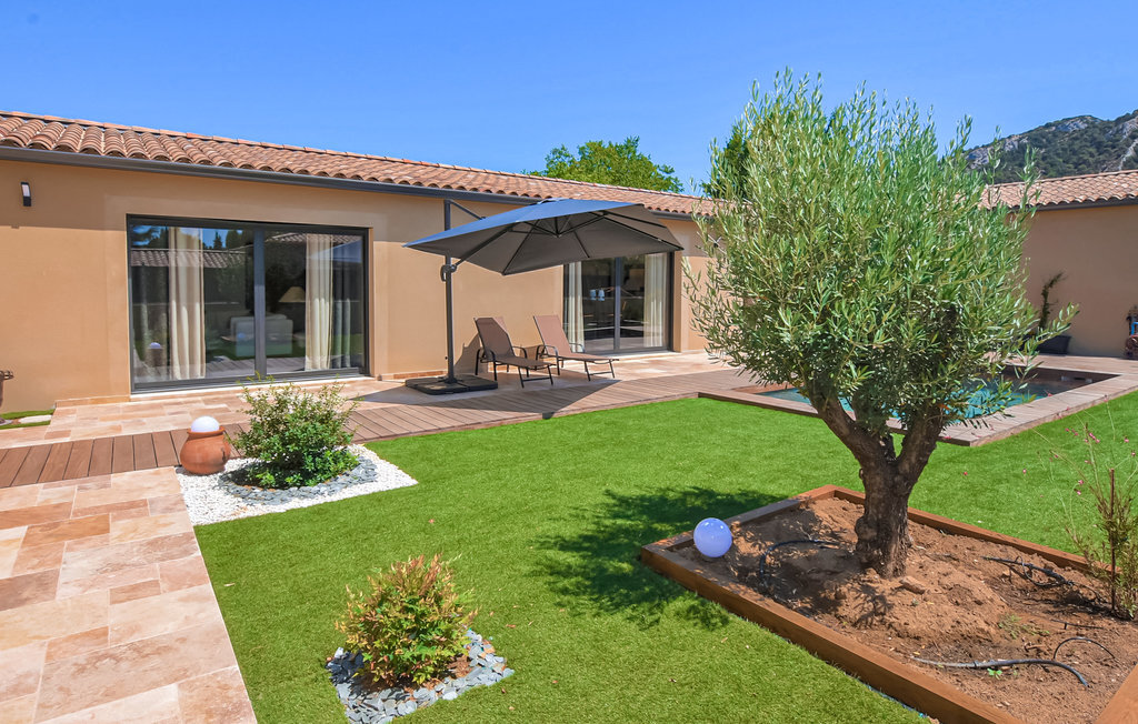 Maison avec piscine privée et terrasse à Robion - Photo 18