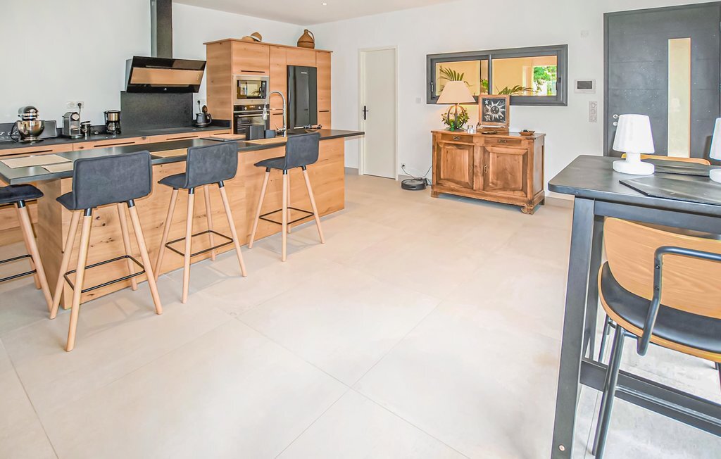 Maison avec piscine privée et terrasse à Robion - Photo 20