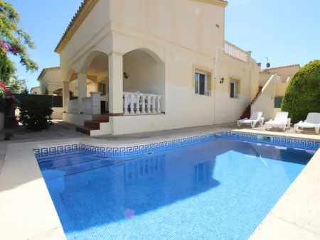 Location maison à Deltebre, Maison Familiale: Piscine Privée, Plage, Clim en Option, Animaux Acceptés, Wifi Gratuit