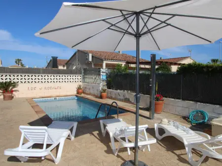 Maison avec Piscine Privée, Clim en Option, WiFi Gratuit, Animaux Bienvenus, Près de la Mer - Photo 3