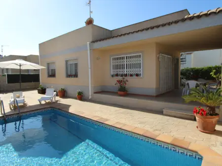 Maison avec Piscine Privée, Clim en Option, WiFi Gratuit, Animaux Bienvenus, Près de la Mer - Photo 5