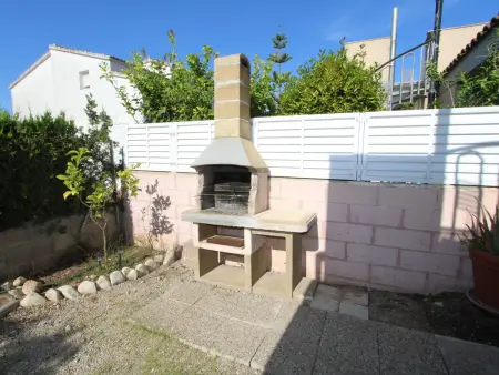 Maison avec Piscine Privée, Clim en Option, WiFi Gratuit, Animaux Bienvenus, Près de la Mer - Photo 7