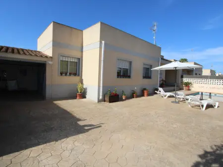 Maison avec Piscine Privée, Clim en Option, WiFi Gratuit, Animaux Bienvenus, Près de la Mer - Photo 10