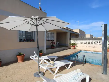 Maison avec Piscine Privée, Clim en Option, WiFi Gratuit, Animaux Bienvenus, Près de la Mer - Photo 11