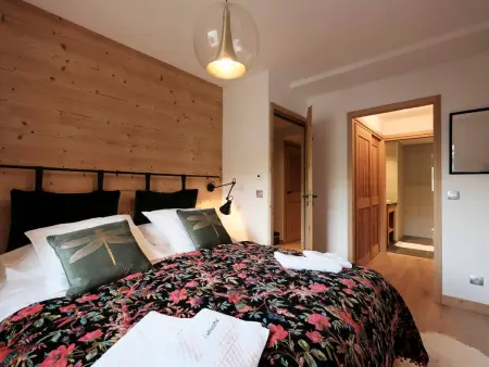 Chalet de luxe avec accès pistes, sauna et jacuzzi - Photo 10