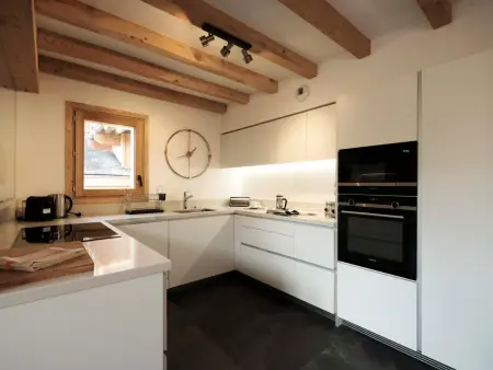Chalet de luxe avec accès pistes, sauna et jacuzzi - Photo 13