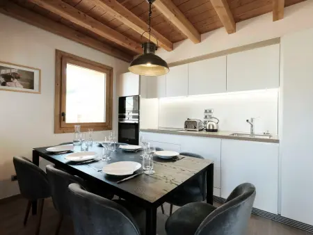 Chalet montagnard avec sauna et Wifi - Accès direct aux pistes - Photo 4