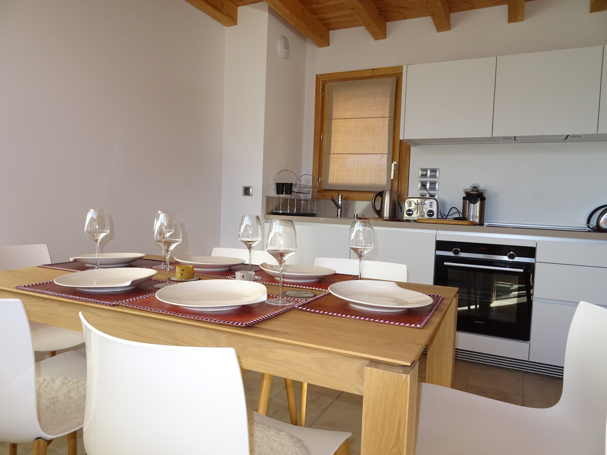 Chalet Aigle 80m² : jacuzzi, sauna et accès direct aux pistes - Photo 5