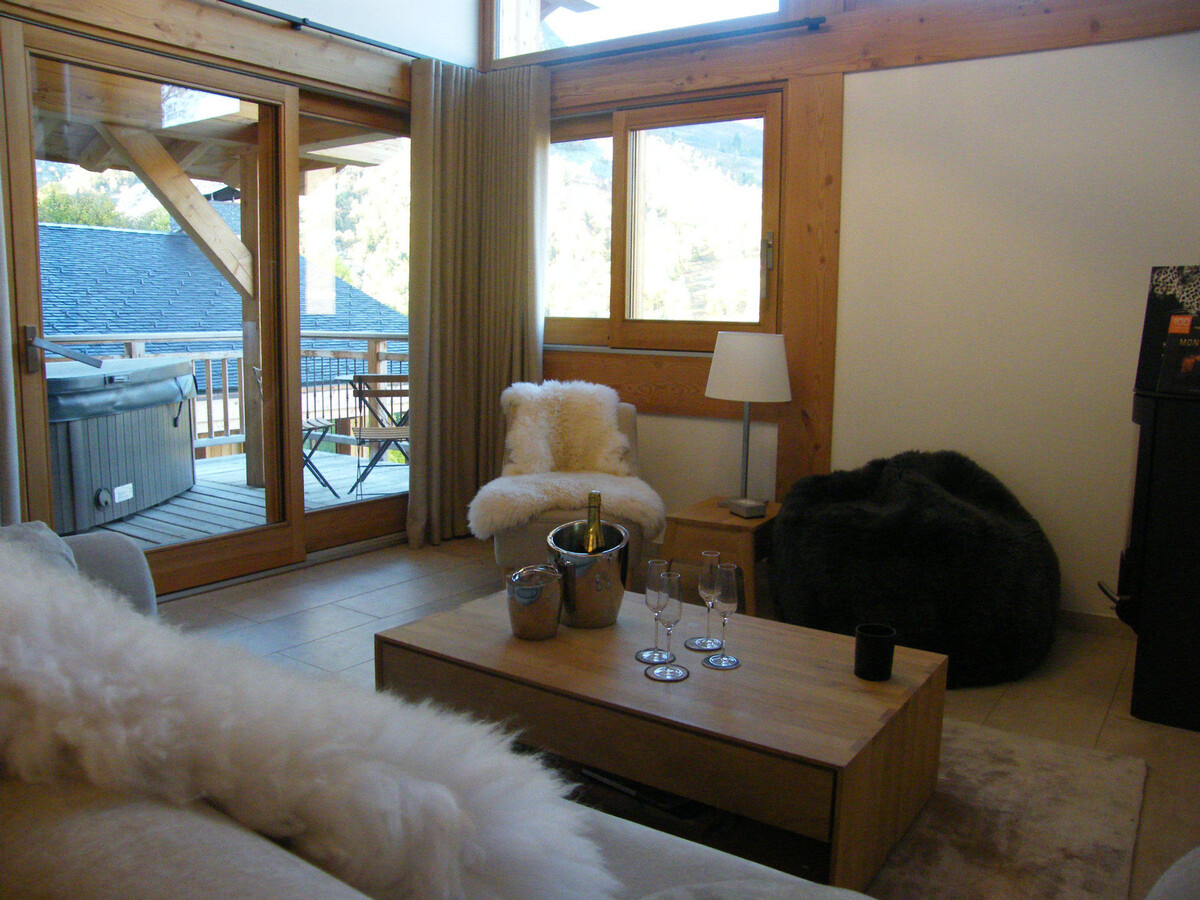 Chalet Aigle 80m² : jacuzzi, sauna et accès direct aux pistes - Photo 13