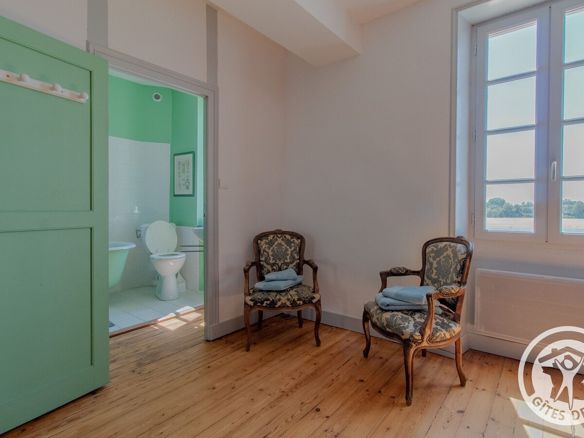 Gîte 3 niveaux avec terrasse 60m² vue Loire - Photo 12