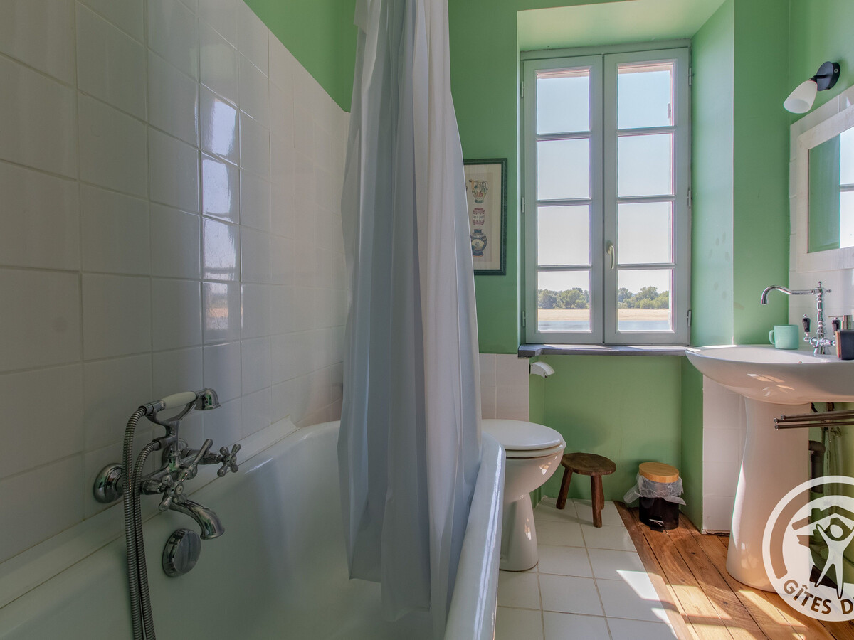 Gîte 3 niveaux avec terrasse 60m² vue Loire - Photo 13