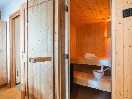 Chalet de luxe près des pistes avec jacuzzi et sauna - Photo 10