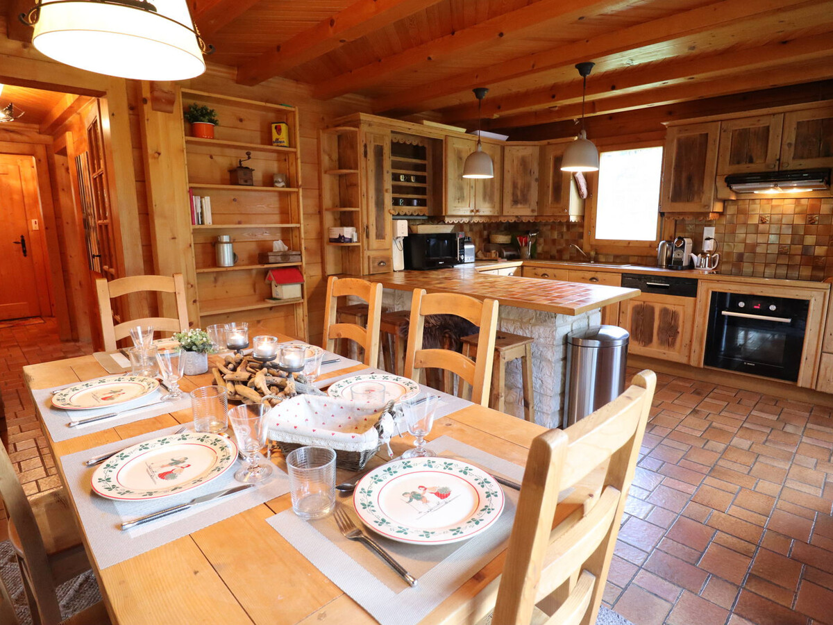 Chalet Le Chounours, 175m² vue Mont-Chéry aux Gets - Photo 2