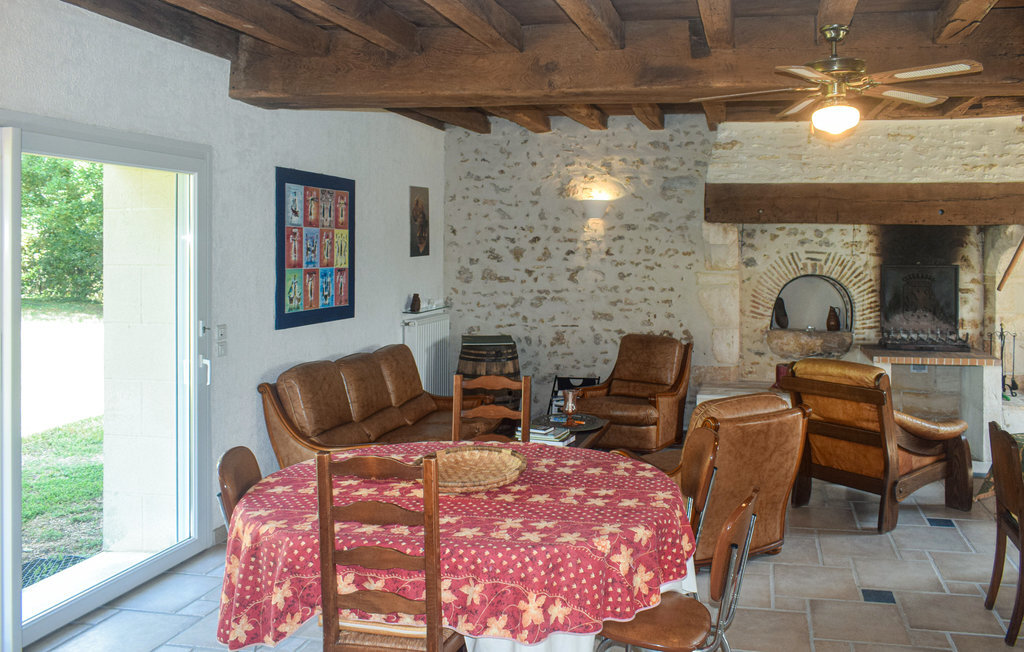 Ferme familiale 130 m² avec grand jardin à Ardentes - Photo 2