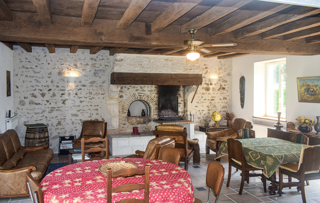 Ferme familiale 130 m² avec grand jardin à Ardentes - Photo 12