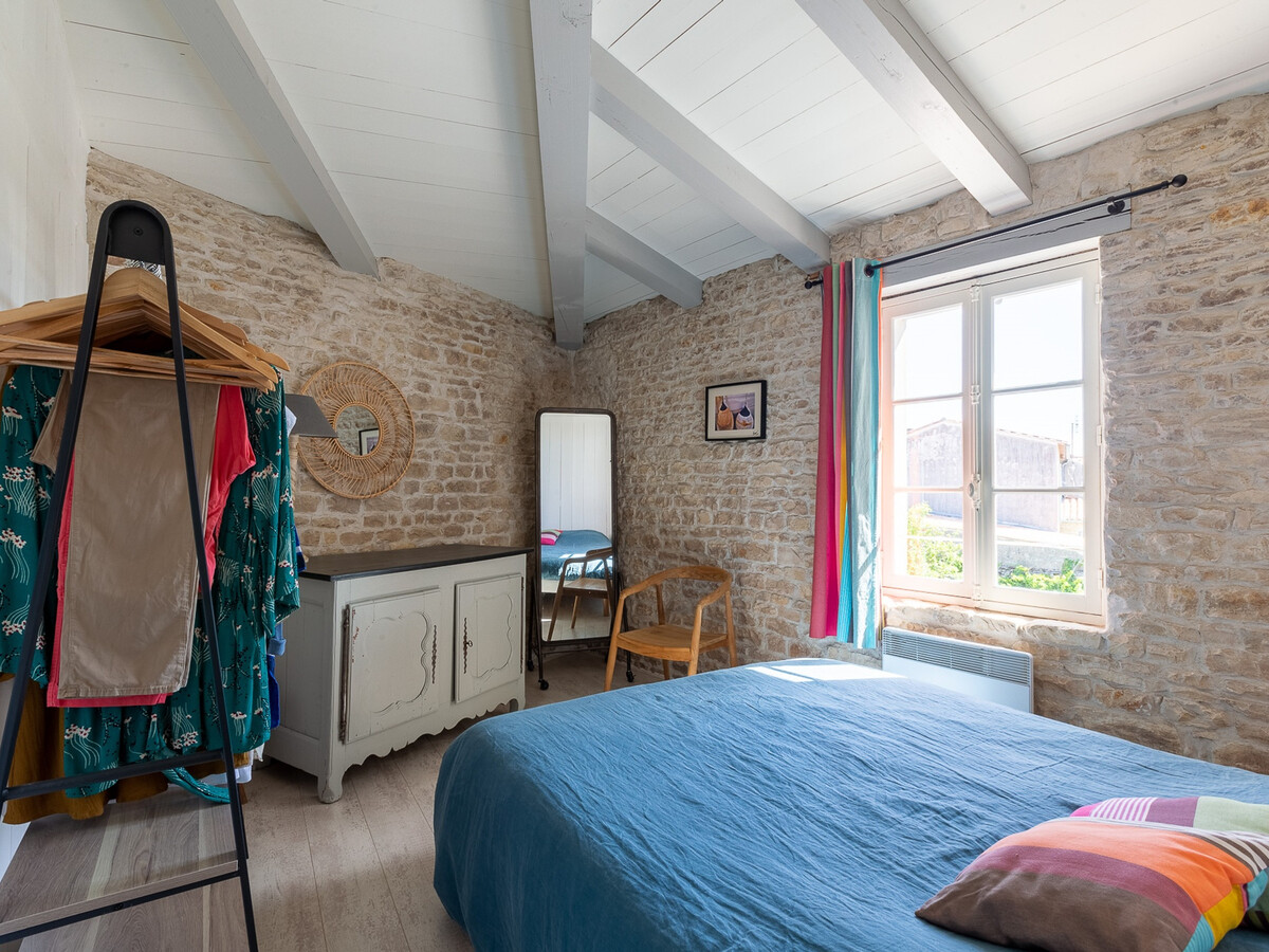 La Clairière – Maison rétaise 3 chambres, cour et plancha - Photo 13