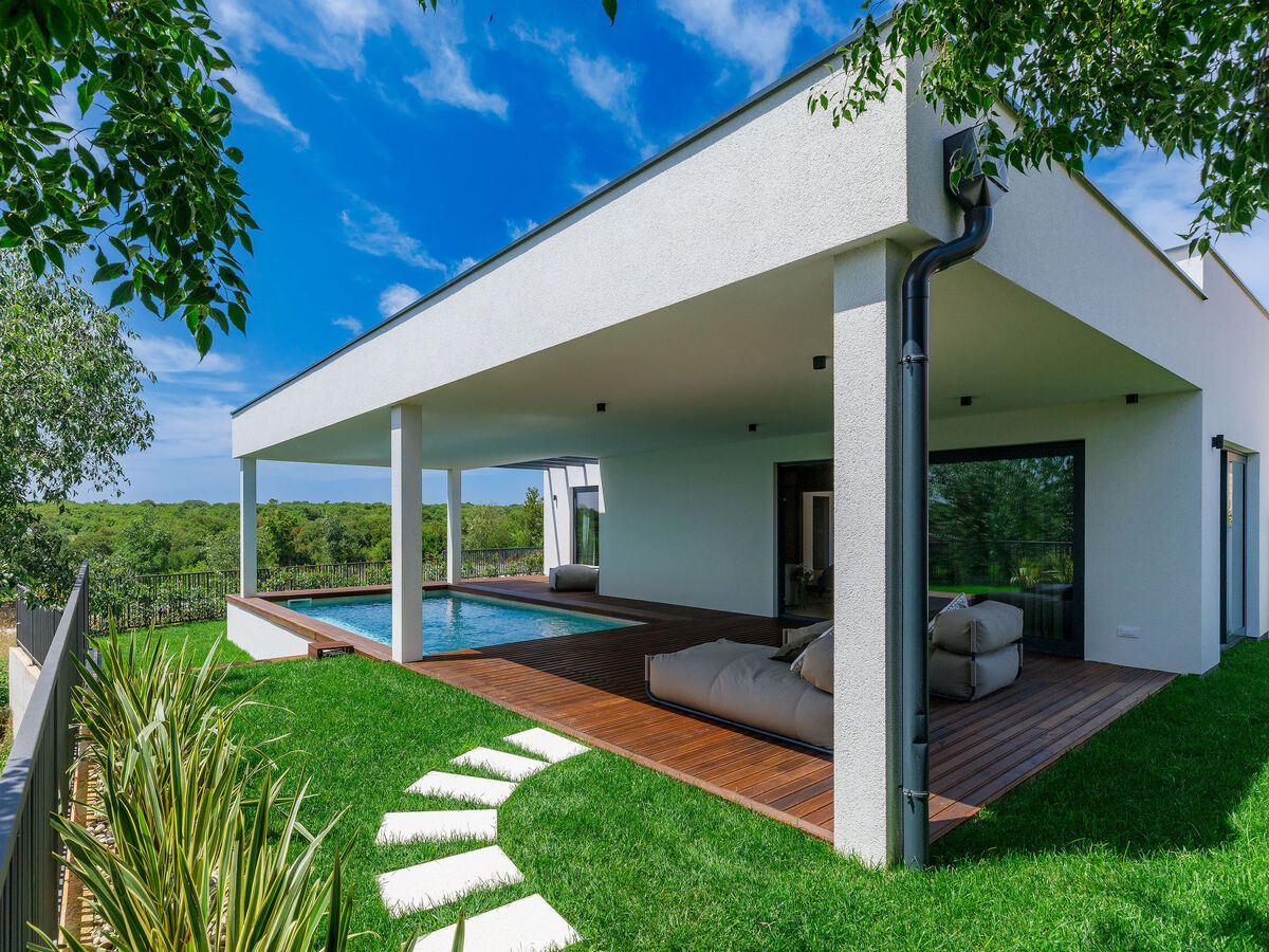 Villa Valle - Maison moderne avec piscine privée à Bale - Photo 1