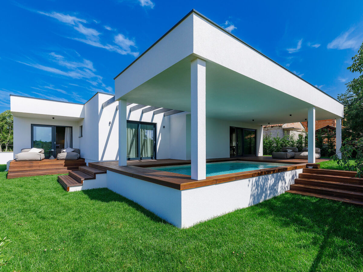 Villa Valle - Maison moderne avec piscine privée à Bale - Photo 3