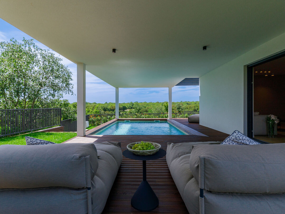 Villa Valle - Maison moderne avec piscine privée à Bale - Photo 11