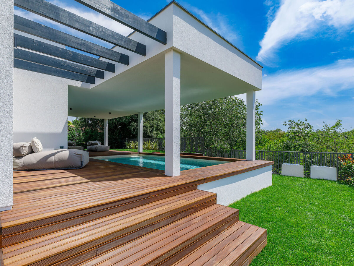 Villa Valle - Maison moderne avec piscine privée à Bale - Photo 13