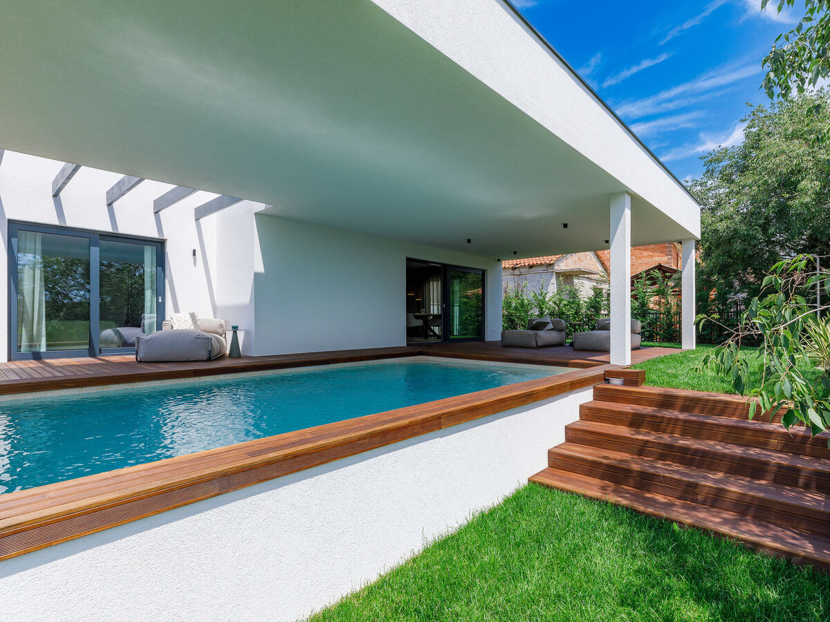 Villa Valle - Maison moderne avec piscine privée à Bale - Photo 35