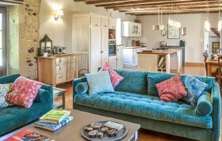 Maison de ferme en pierre, 7 chambres et piscine chauffée : photo 3