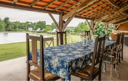 Maison de ferme en pierre, 7 chambres et piscine chauffée : photo 17