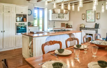 Maison de ferme en pierre, 7 chambres et piscine chauffée : photo 22