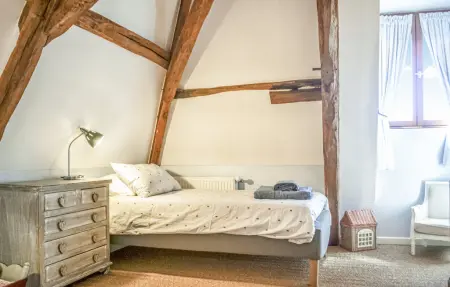 Maison de ferme en pierre, 7 chambres et piscine chauffée : photo 25