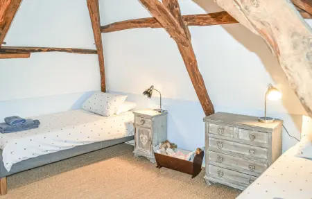 Maison de ferme en pierre, 7 chambres et piscine chauffée : photo 26