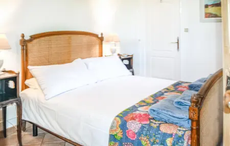 Maison de ferme en pierre, 7 chambres et piscine chauffée : photo 35