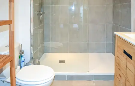 Maison de ferme en pierre, 7 chambres et piscine chauffée : photo 43