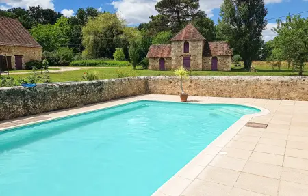 Maison pierre et poutres apparentes à Mauvières, piscine : photo 7