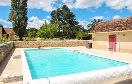 Maison pierre et poutres apparentes à Mauvières, piscine : photo 9