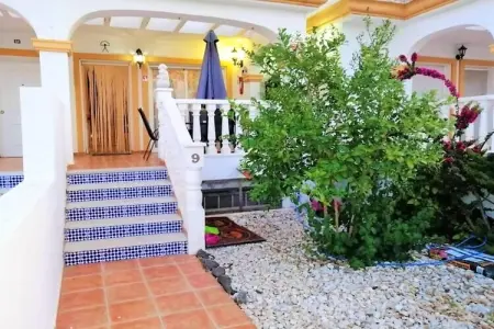 Cala II, Appartement en bord de mer avec terrasse - Photo 4
