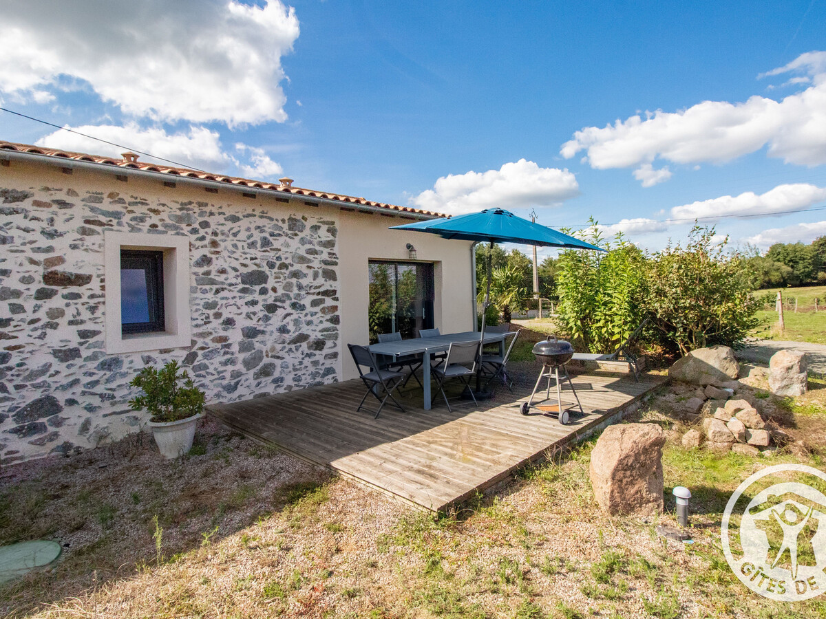 Gîte rénové en grange avec étang privé pour la pêche - Photo 1