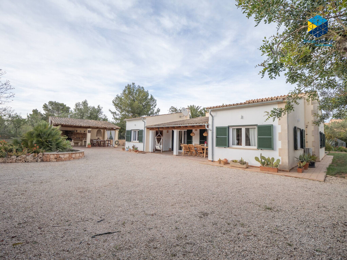 Maison 200m² à Llucmajor : 4 chambres, piscine et jardin - Photo 5