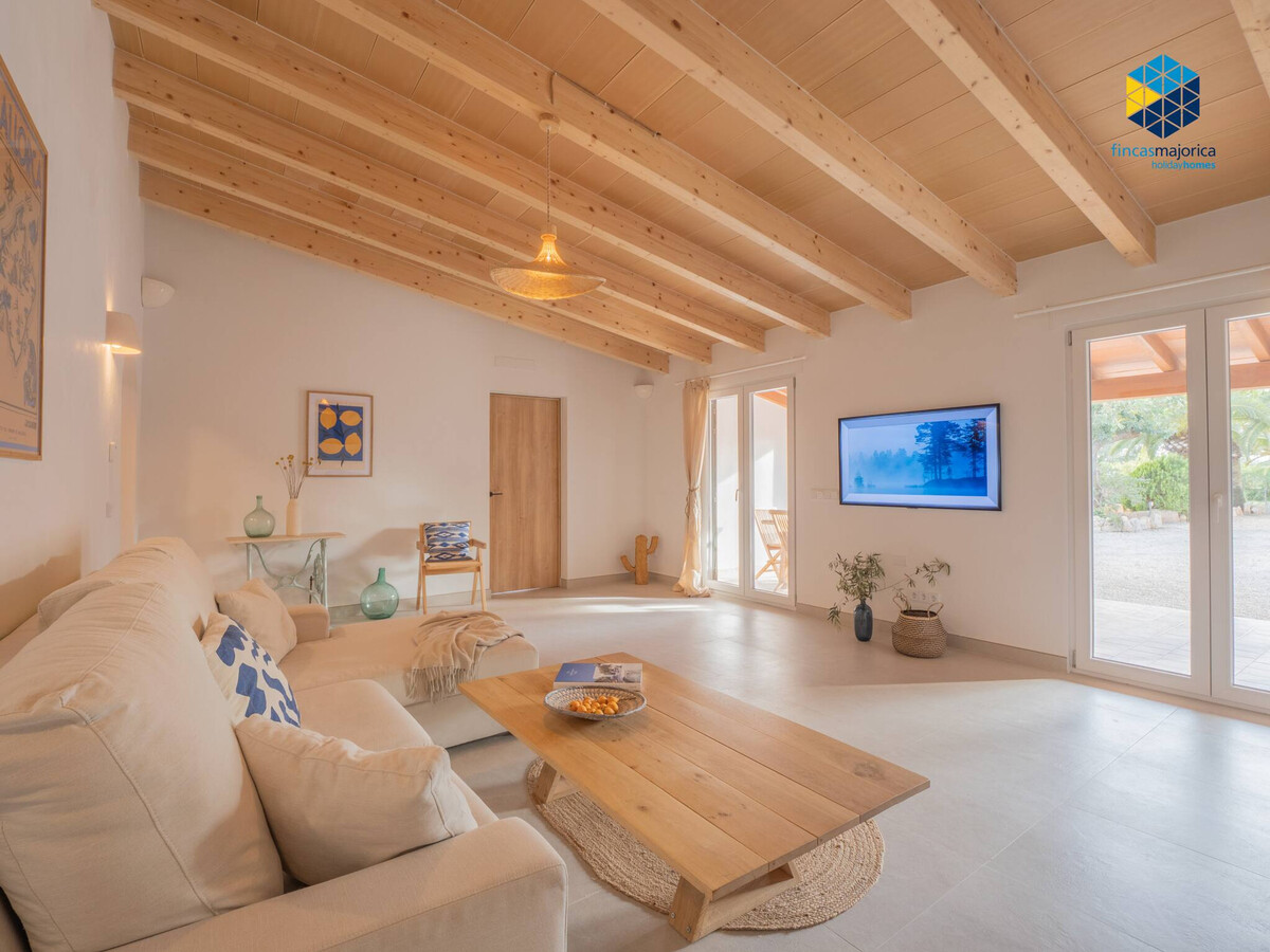 Maison 200m² à Llucmajor : 4 chambres, piscine et jardin - Photo 6