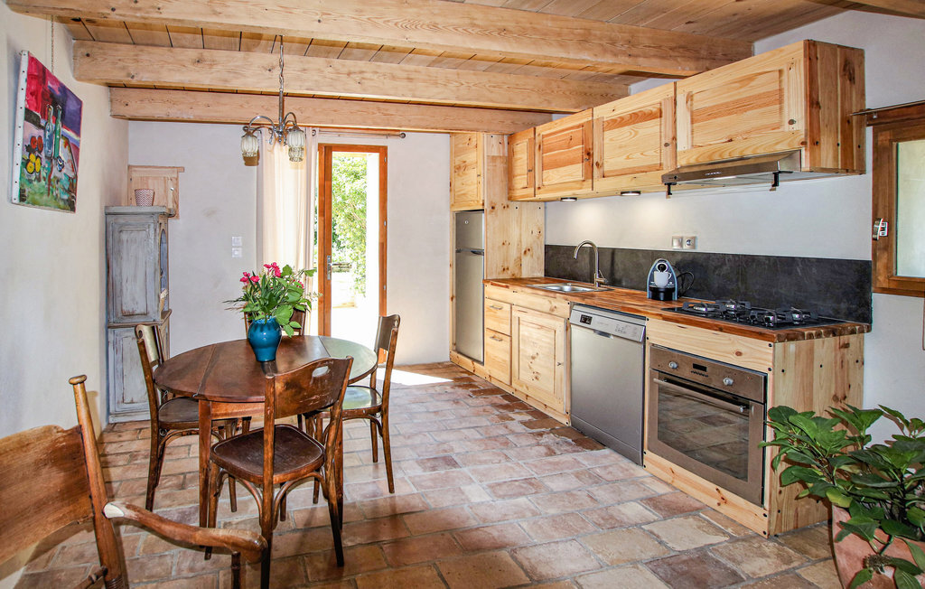 Mazet provençal avec piscine bois à Saint Didier - Photo 3
