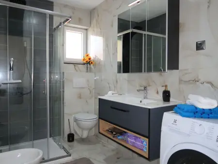 Emili & Elias, maison moderne avec piscine chauffée : photo 15