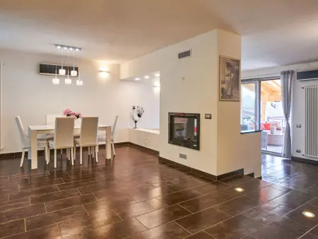 Villa Mera – 210 m² rénovés au bord de la rivière, Sorico : photo 5