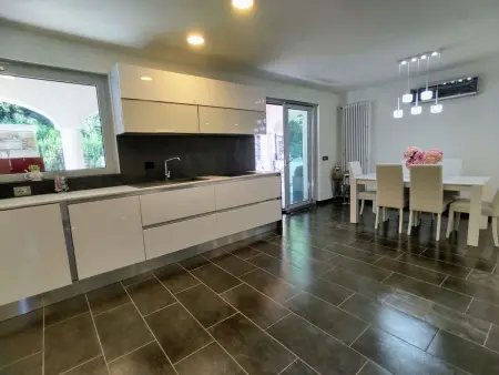 Villa Mera – 210 m² rénovés au bord de la rivière, Sorico : photo 11