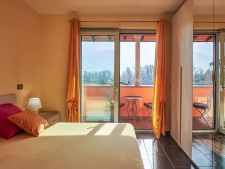 Villa Mera – 210 m² rénovés au bord de la rivière, Sorico : photo 34