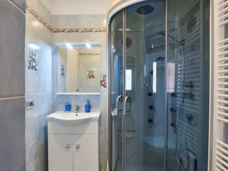 Villa Mera – 210 m² rénovés au bord de la rivière, Sorico : photo 41