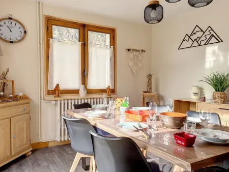 Chalet familial cœur de St Marcel avec terrasse pour 6 pers. - Photo 5