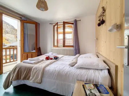 Chalet familial cœur de St Marcel avec terrasse pour 6 pers. - Photo 12